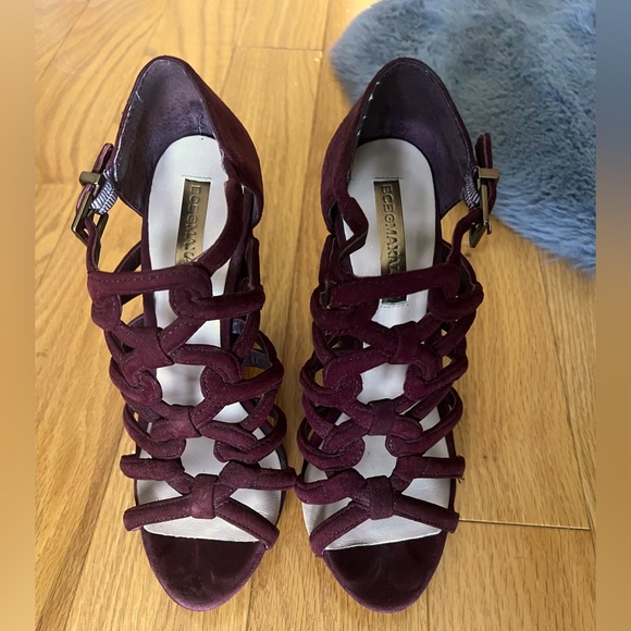 Burgundy/Wine heels from BCBGMAXAZRIA - Picture 2 of 2
